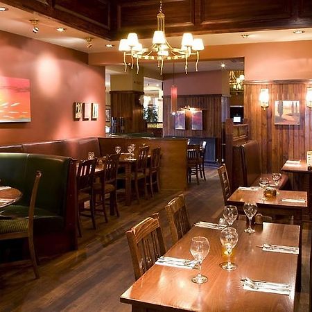 Premier Inn London Илфорд Экстерьер фото